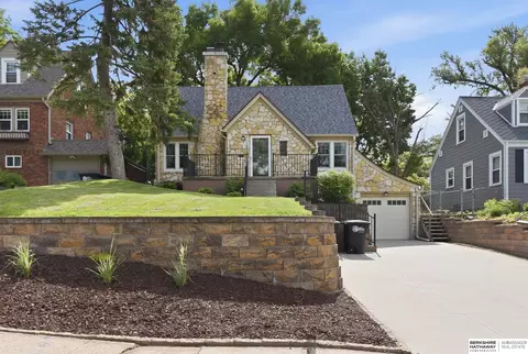 1811 N 49th St, Omaha, NE 68104