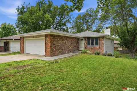 4701 S 58th St, Lincoln, NE 68516