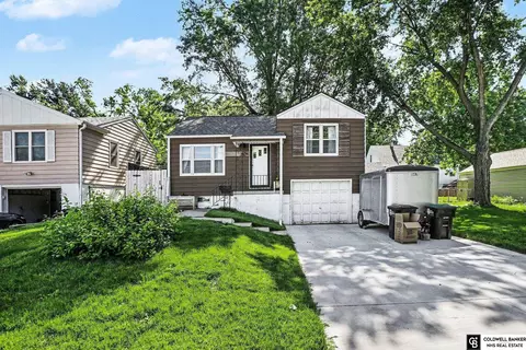 2809 N 69 St, Omaha, NE 68104