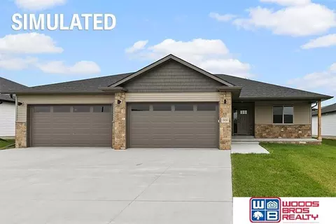 9200 Green Valley Ln, Lincoln, NE 68516