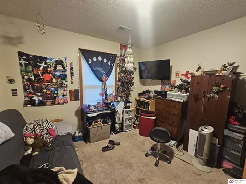 Bedroom - 1302 Union Ave, Beatrice, NE 68310 photo 3 of 5