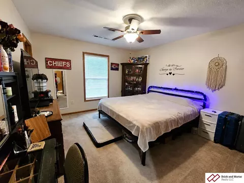 Bedroom - 1302 Union Ave, Beatrice, NE 68310 photo 4 of 5