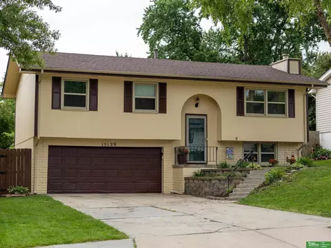 15129 Madison St, Omaha, NE 68137