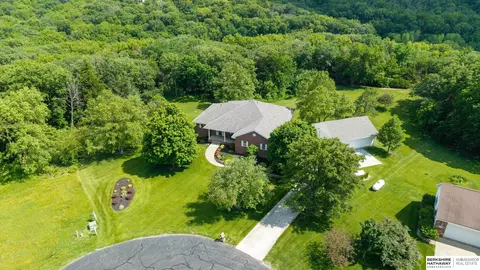 2966 Eagle Ridge Dr, Missouri Valley, IA 51555
