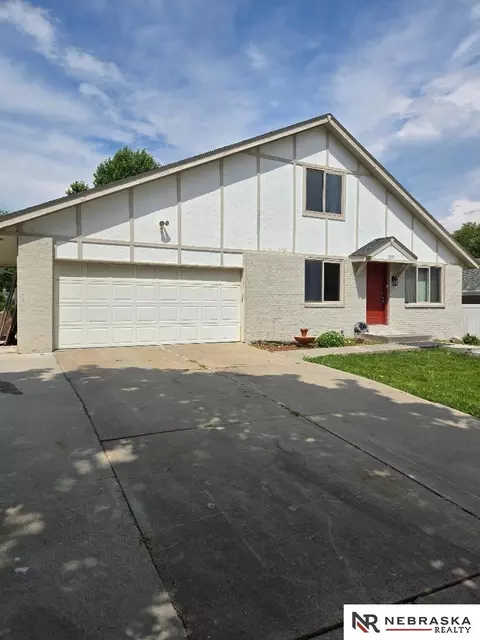 5013 Prince Rd, Lincoln, NE 68516