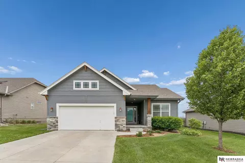 11009 S 186 Ave, Omaha, NE 68136