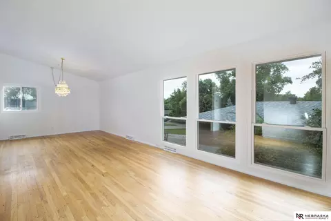 9630 Maple Dr, Omaha, NE 68134 photo 7