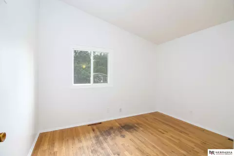 9630 Maple Dr, Omaha, NE 68134 photo 10