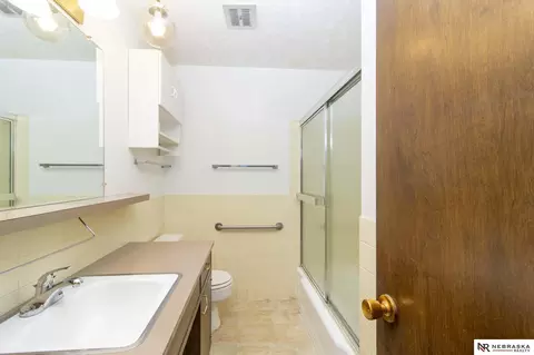9630 Maple Dr, Omaha, NE 68134 photo 9