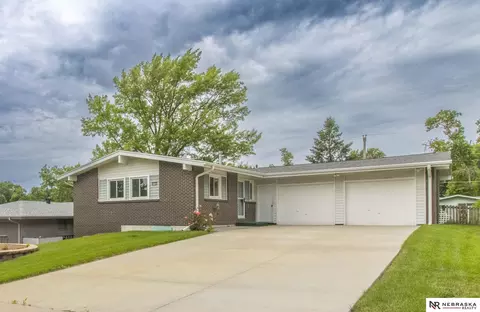 9630 Maple Dr, Omaha, NE 68134 photo 25