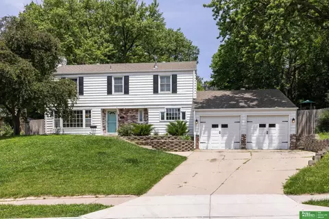 379 Kenmore Ave, Council Bluffs, IA 51503