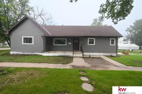 104 E 7th St, Superior, NE 68978