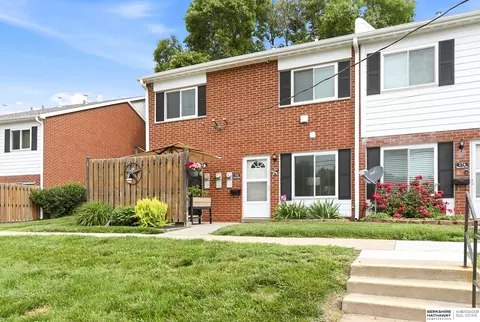 176 Bancroft Plz, Omaha, NE 68108