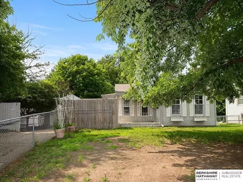1016 S 52nd St, Omaha, NE 68106