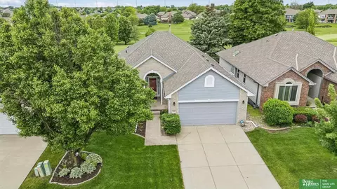 10012 S 172nd Cir, Omaha, NE 68136