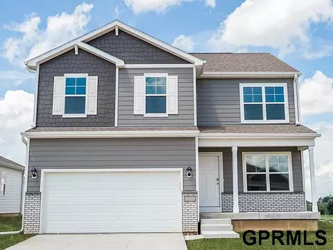 11968 S 114th Ave, Papillion, NE 68046