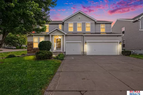 2902 N 169th St, Omaha, NE 68116
