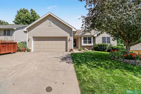 11909 N 159 St, Bennington, NE 68007