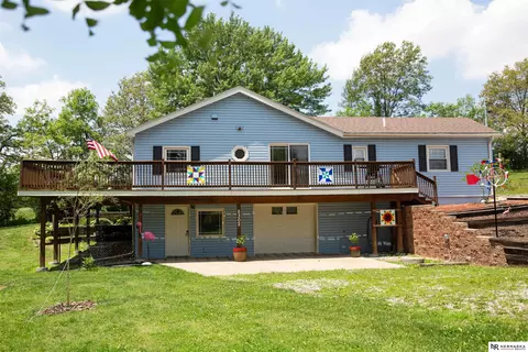 8302 Howe Ct, Plattsmouth, NE 68048