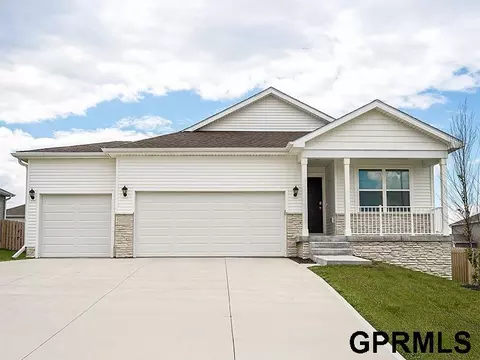 17001 Sheffield St, Bennington, NE 68007