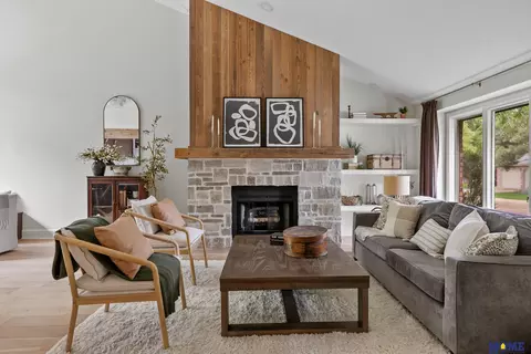 2100 Heritage Pines Ct, Lincoln, NE 68506