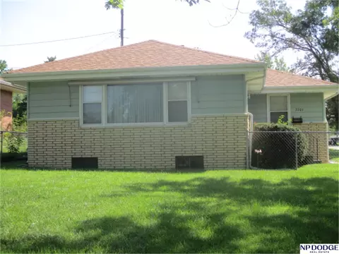7701 N 36th St, Omaha, NE 68112