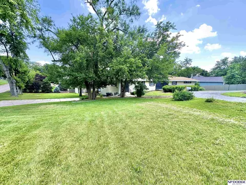 2105 S 120 St, Omaha, NE 68144