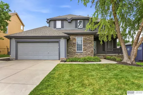 18812 Jackson St, Elkhorn, NE 68022