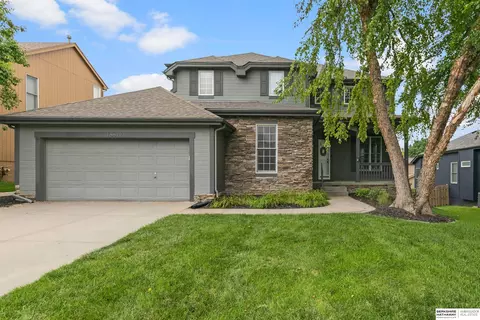 18812 Jackson St, Elkhorn, NE 68022