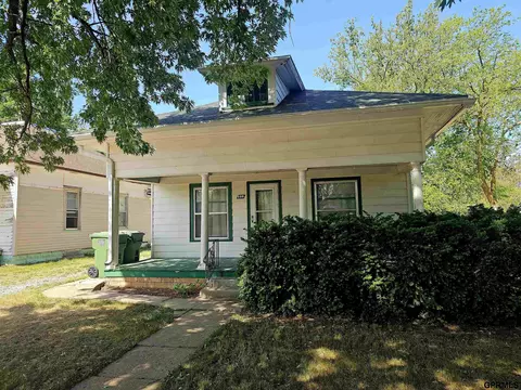 409 S Way Ave, Sutton, NE 68979