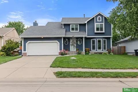 15064 Birch St, Omaha, NE 68116