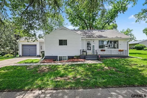 405 Vine St, Yutan, NE 68073
