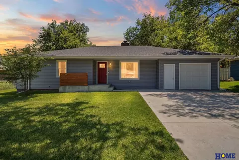 6701 Adams St, Lincoln, NE 68507