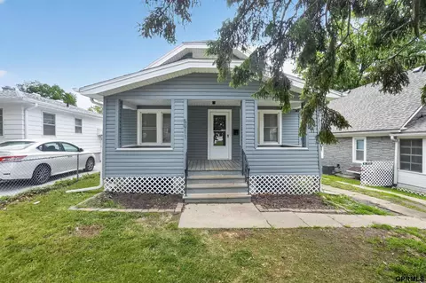 5911 N 33rd Ave, Omaha, NE 68111