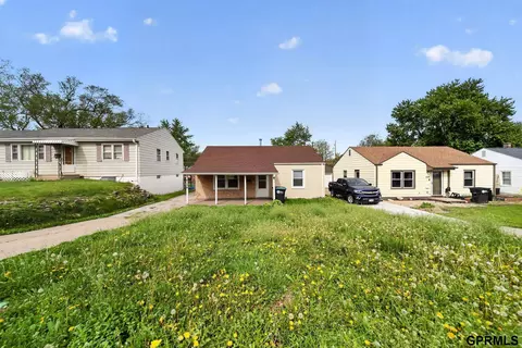 4134 N 62nd St, Omaha, NE 68104