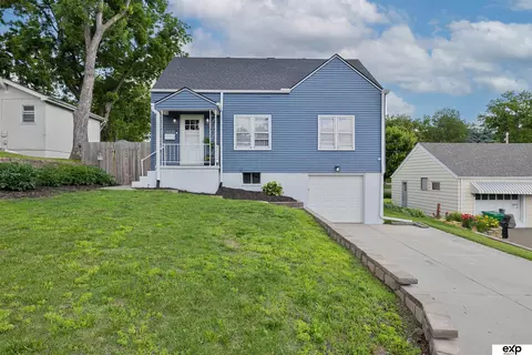 8004 State St, Ralston, NE 68127