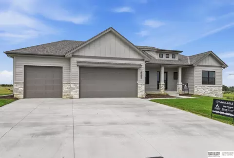 6502 S 214th Ave, Elkhorn, NE 68022