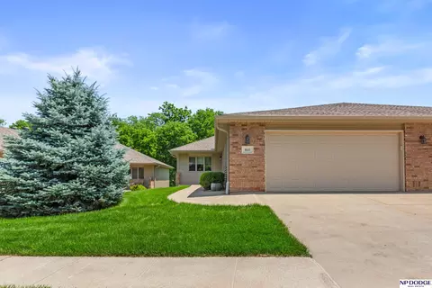 860 Southfork Rd, Blair, NE 68008