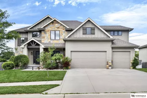1516 S 210th St, Omaha, NE 68022