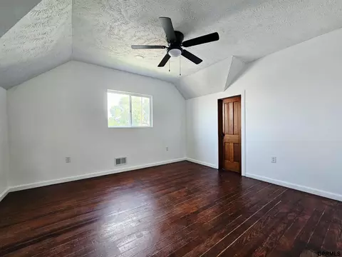 Bedroom - 111 E Hickory St, Sutton, NE 68979 photo 3 of 4
