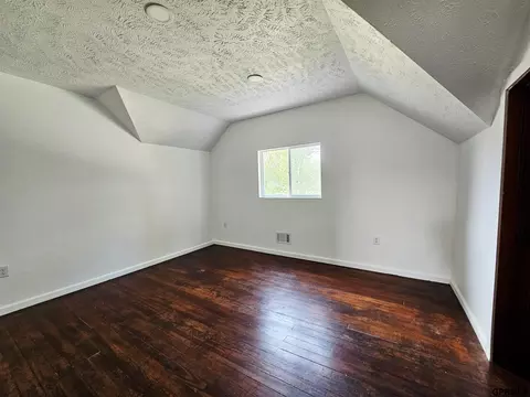 Bedroom - 111 E Hickory St, Sutton, NE 68979 photo 4 of 4