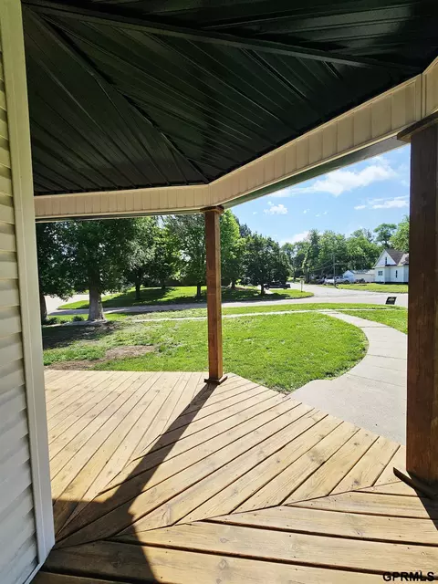 Exterior - 111 E Hickory St, Sutton, NE 68979 photo 2 of 3
