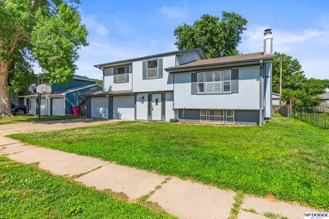 2506 N Wyoming Ave, Fremont, NE 68025