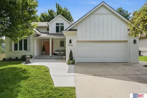 7136 Beaver Hollow Cir, Lincoln, NE 68516