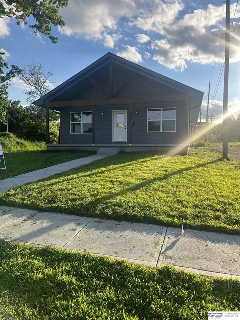2210 N 26th St, Omaha, NE 68111