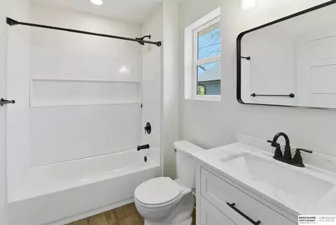 Bath - 2214 N 26th St, Omaha, NE 68111 photo 2 of 2