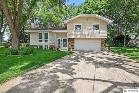 12716 Patrick Cir, Omaha, NE 68164