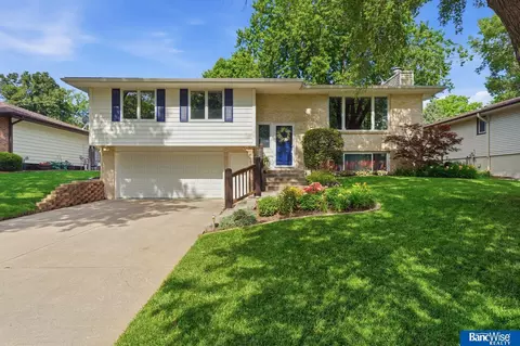5001 S 65th St, Lincoln, NE 68516