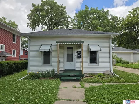 1208 Elk St, Beatrice, NE 68310