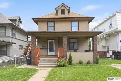 117 S 38th St, Omaha, NE 68131